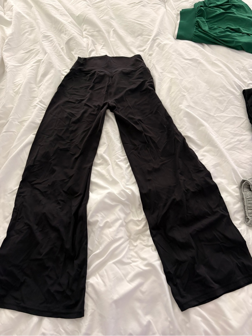 Black Wide-Leg Women’s Pants